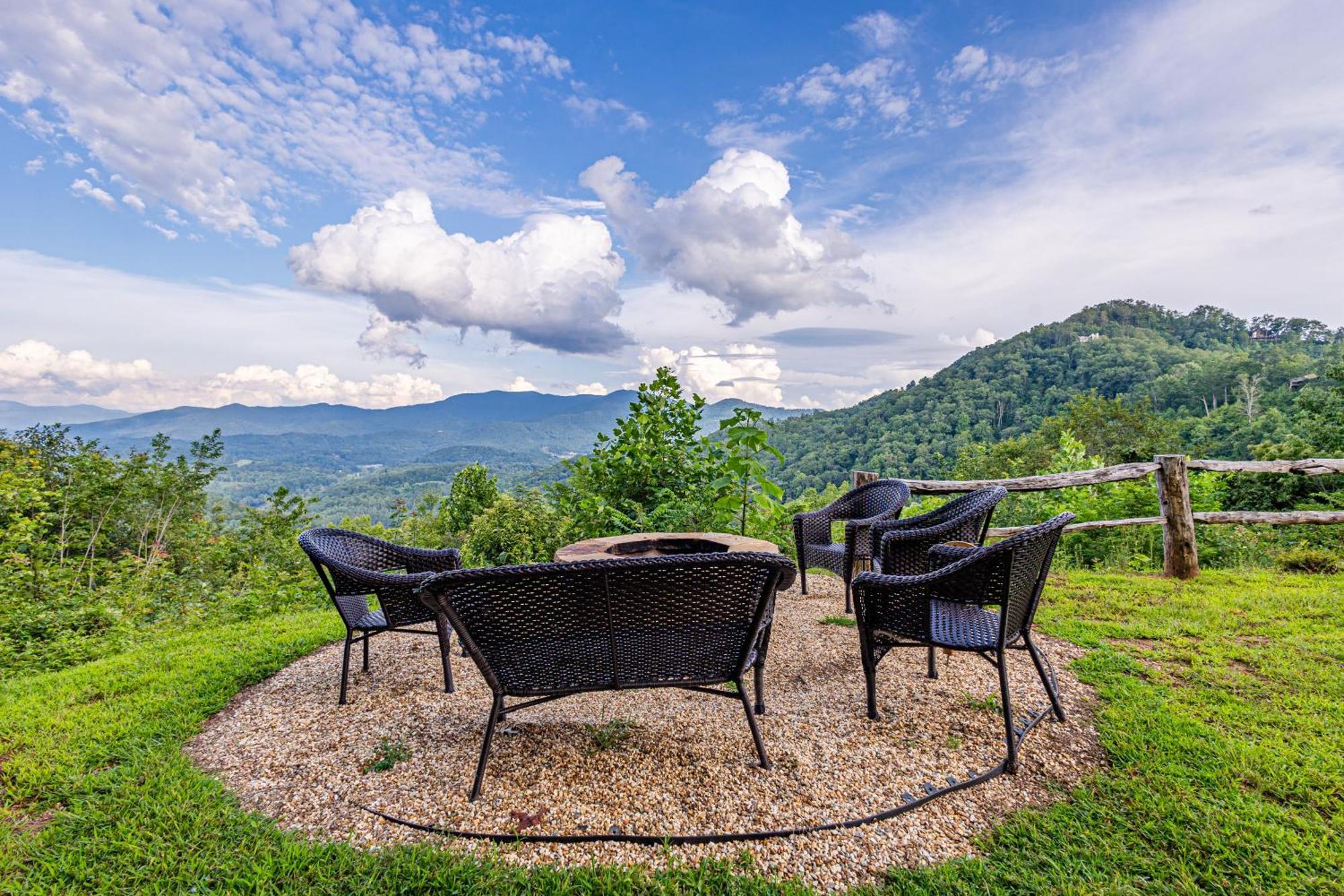 Stunning Mtn. Views! 4Br With All The Amenities! - Vista Vibes- Bryson City Zewnętrze zdjęcie